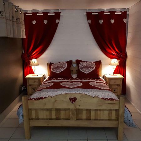 Logis Du Clos Des Chevaliers De Malte Apartament Aiguebelle Zewnętrze zdjęcie